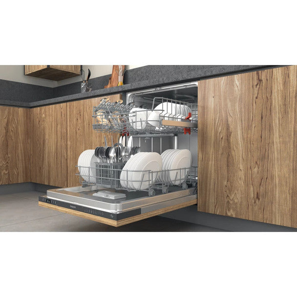 Hotpoint H2I HD526 B UK 14 Place Integrated Dishwasher