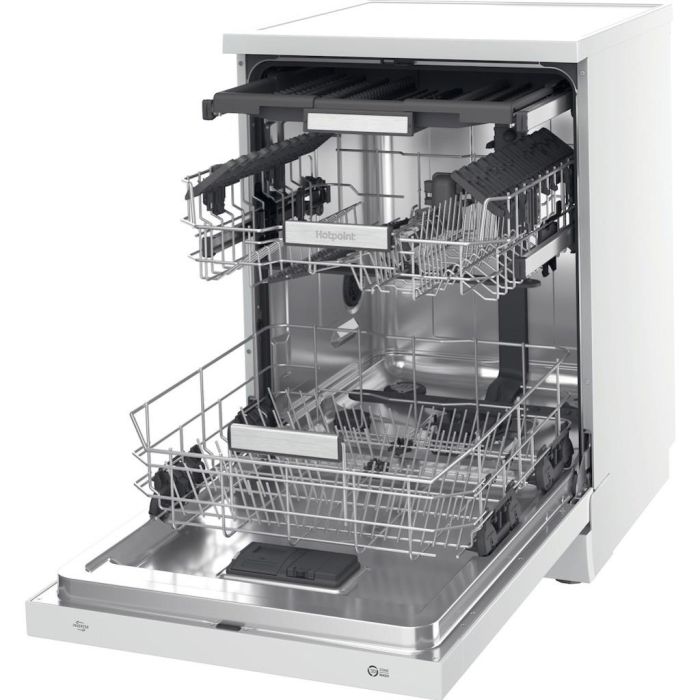 Hotpoint H7F HS41 UK Maxi Space Freestanding Dishwasher