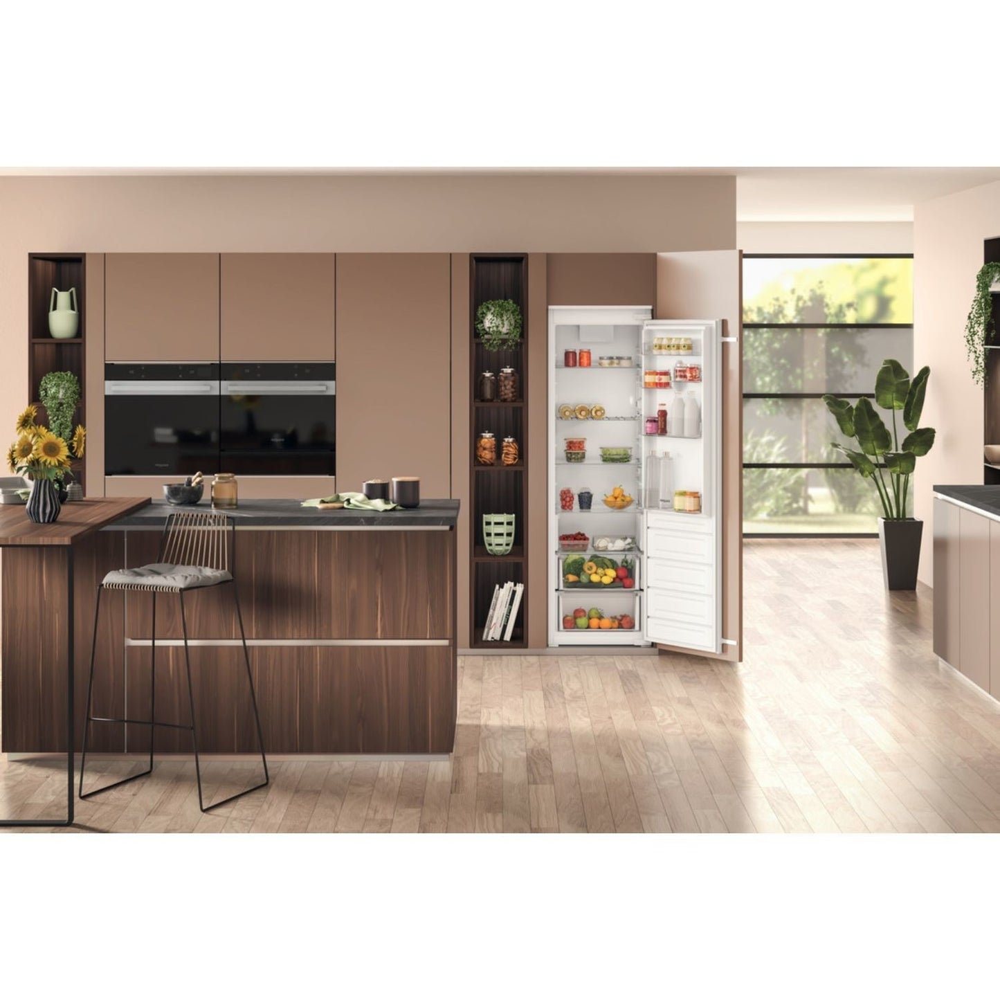 Hotpoint HTSD18A011A1 Integrated Fridge - Wide