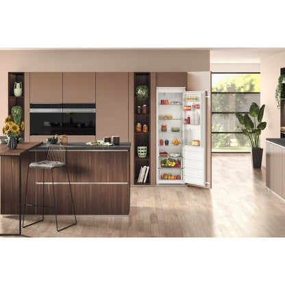 Hotpoint HTSD18A011A1 Integrated Fridge - Wide
