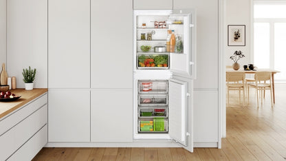Bosch KIN85NSE0G Series 2 Integrated 50/50 Fridge Freezer