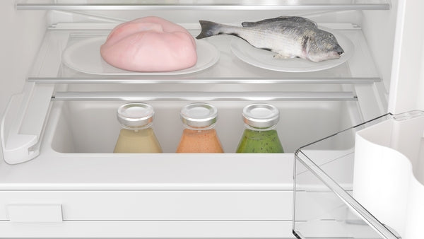 Bosch KUR21VFE0G Series 4 60cm Integrated Built Under Larder Fridge