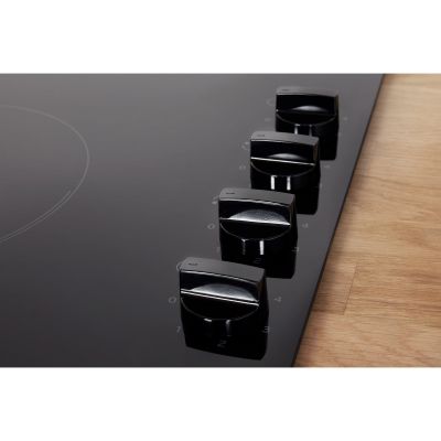 Indesit RI 860 C 60cm Built-In 4 Zone Ceramic Hob - Black
