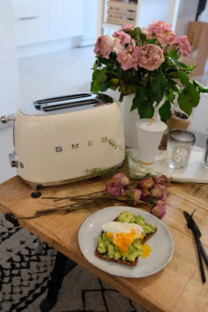 Smeg TSF01CRUK Toaster, Cream
