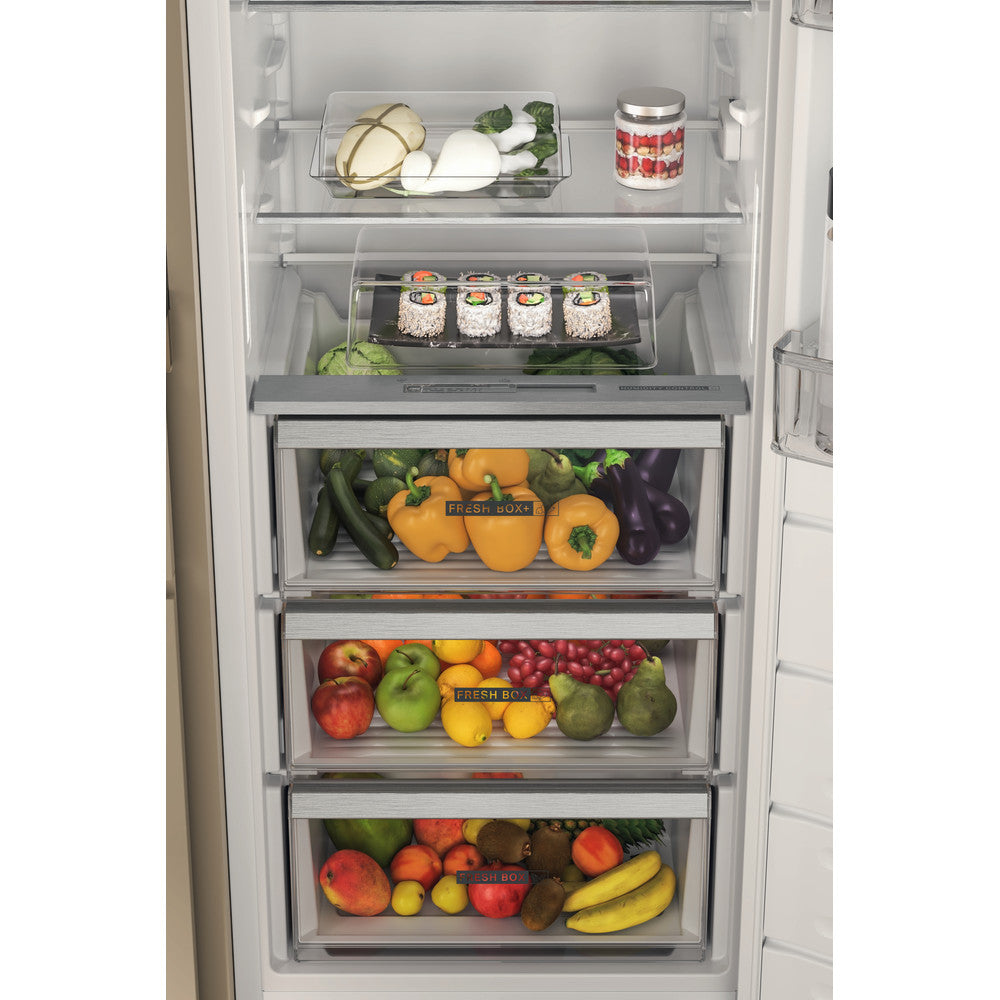 Whirlpool WHSD18A033C1 306 Litre Integrated Fridge - White