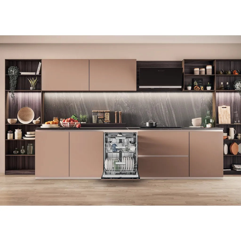 Hotpoint H7I HP42 L UK Built-In 15 Place Setting Dishwasher